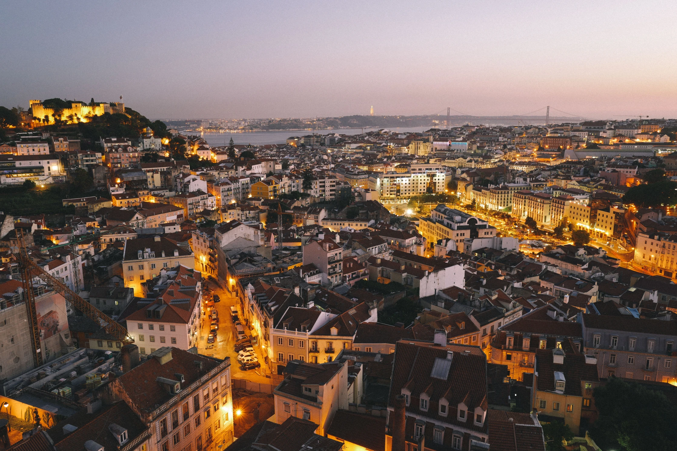 Leia mais sobre o artigo Se encante com as maravilhas de Portugal